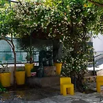 Lemon Tree Family House Сasa de vacaciones
