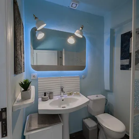 Lemon Tree Family House