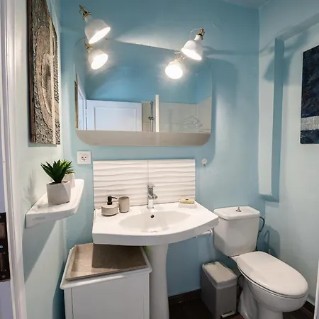 Lemon Tree Family House Vrahati