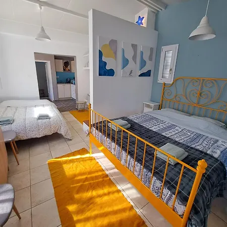 Holiday home Lemon Tree Family House