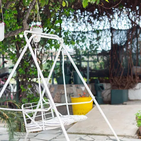 Lemon Tree Family House Vrahati